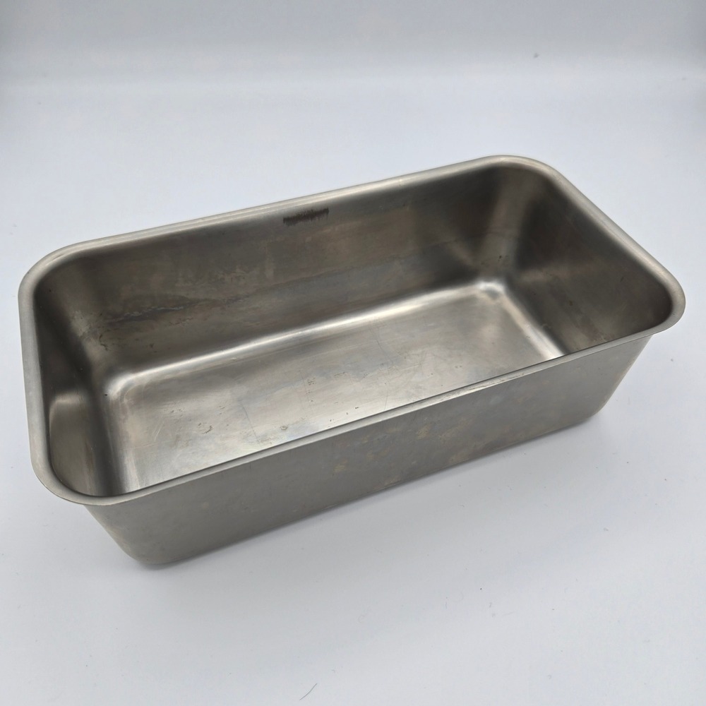 Vollrath 7203 Stainless Steel Loaf Pan 9x4.5 Bread Baking Medical Pan USA Made